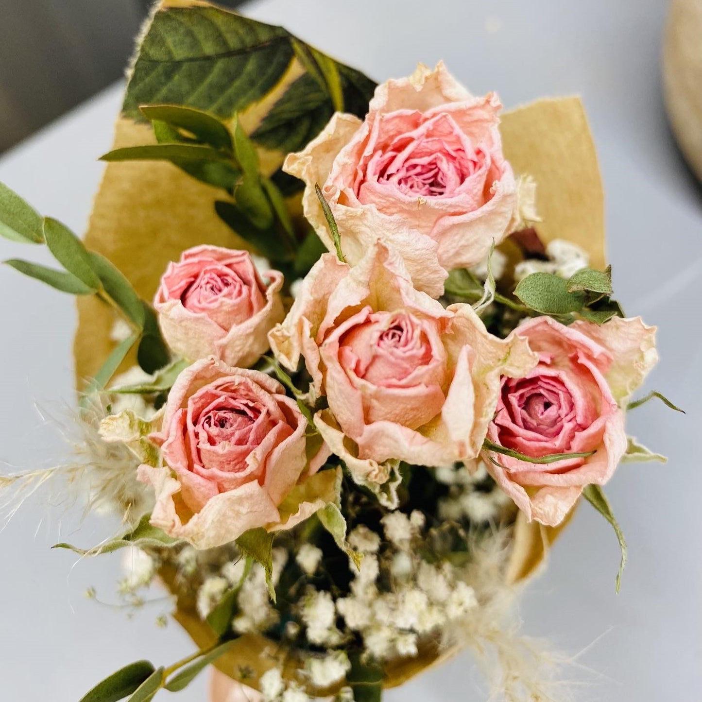 Simple Pink Rose Decor